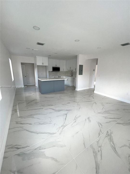 For Rent: $2,500 (2 beds, 1 baths, 0 Square Feet)
