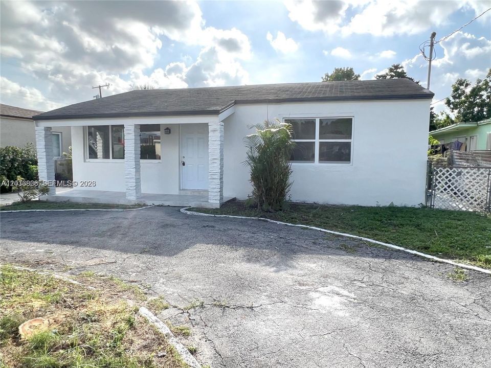 For Rent: $2,500 (2 beds, 1 baths, 0 Square Feet)
