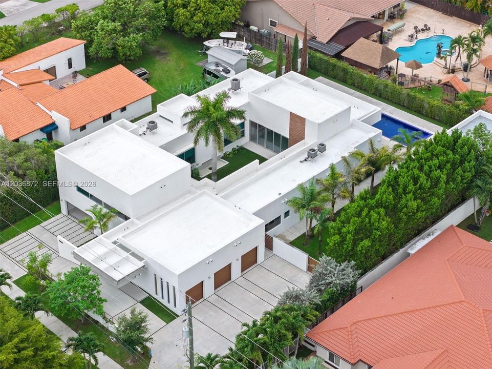 For Sale: $2,999,900 (6 beds, 5 baths, 4146 Square Feet)