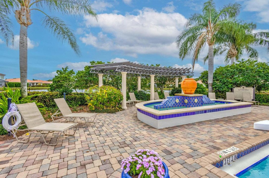 Mirabella Pool 3