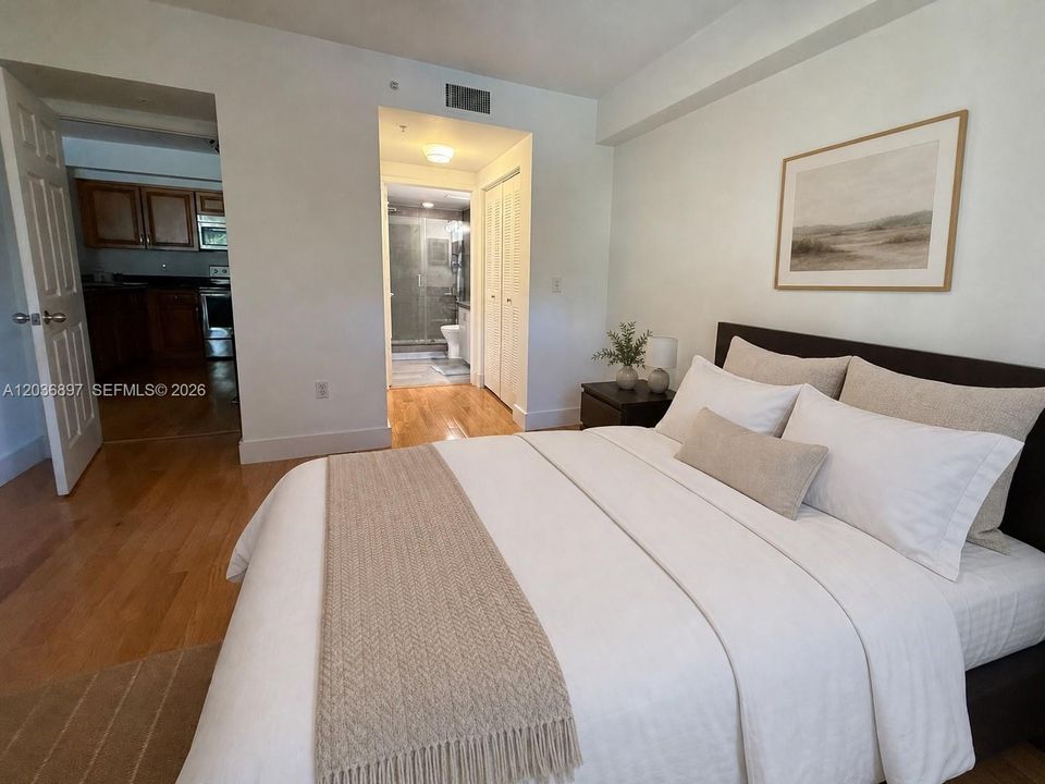 En Renta: $2,950 (2 camas, 2 baños, 1121 Pies cuadrados)