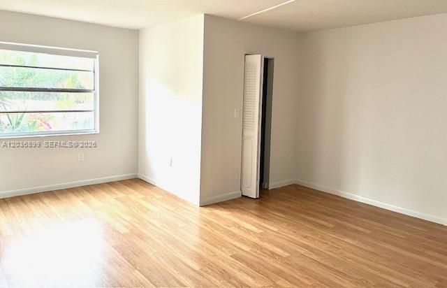 На продажу: $154,500 (2 спален, 2 ванн, 1260 Квадратных фут)