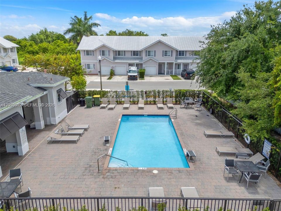 For Sale: $295,500 (3 beds, 2 baths, 1542 Square Feet)
