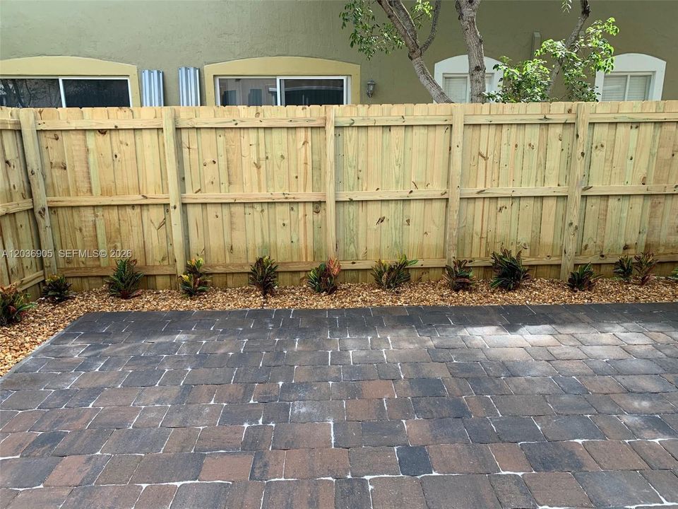 For Rent: $2,750 (4 beds, 3 baths, 1374 Square Feet)