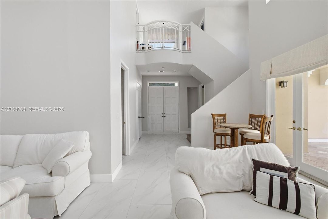 For Rent: $7,500 (3 beds, 3 baths, 2380 Square Feet)