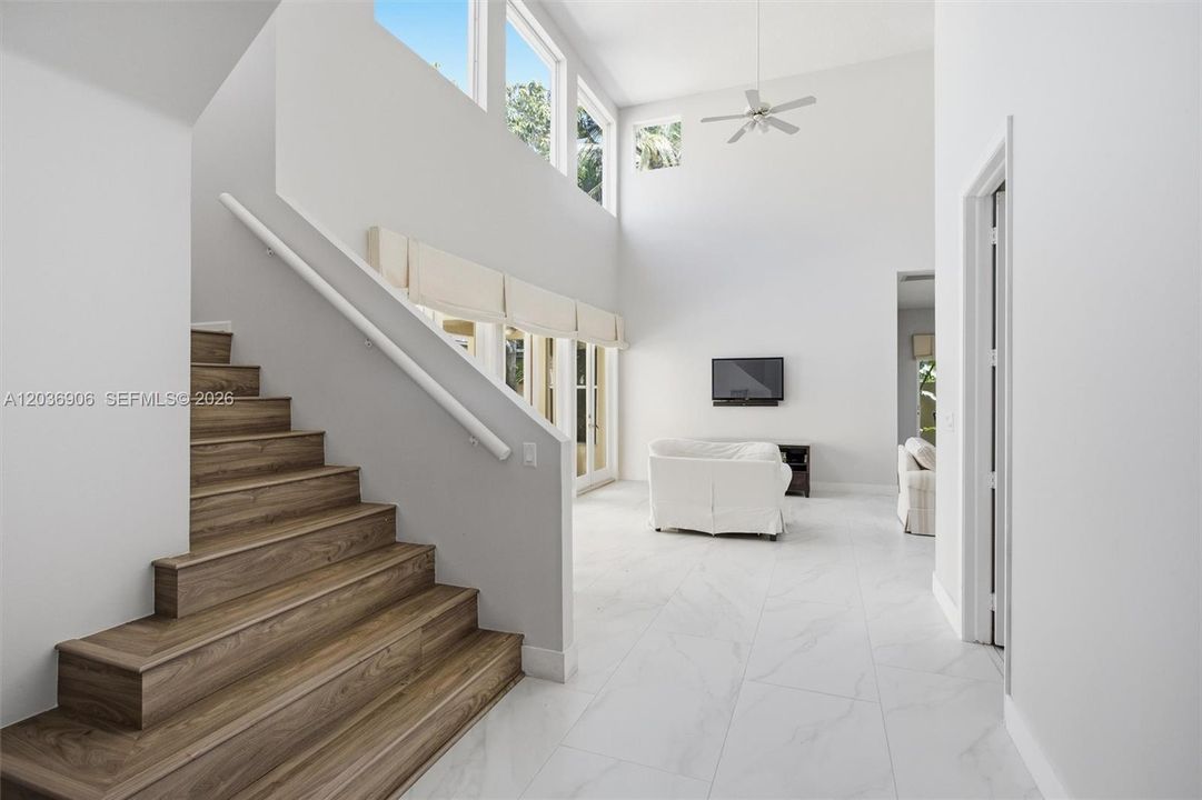 For Rent: $7,500 (3 beds, 3 baths, 2380 Square Feet)