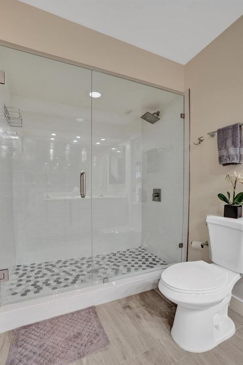 Renovated Primary Shower!