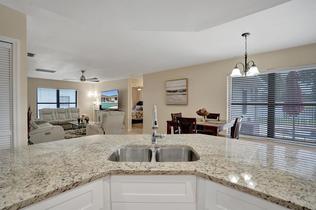 Kitchen Island!