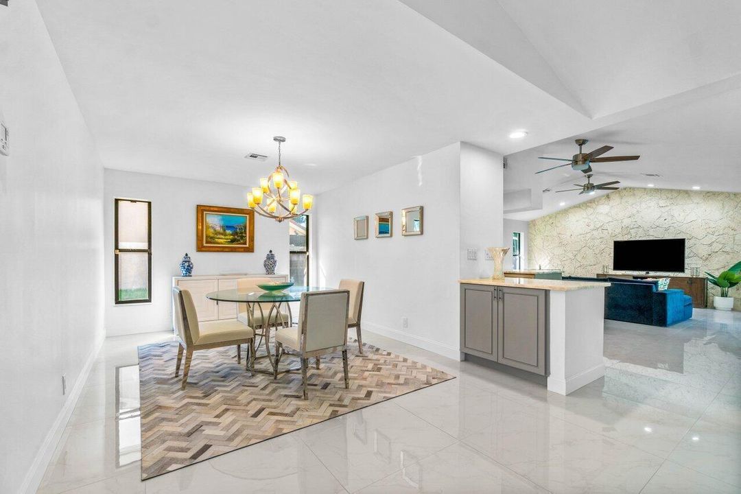 Dining Room & Kitchen