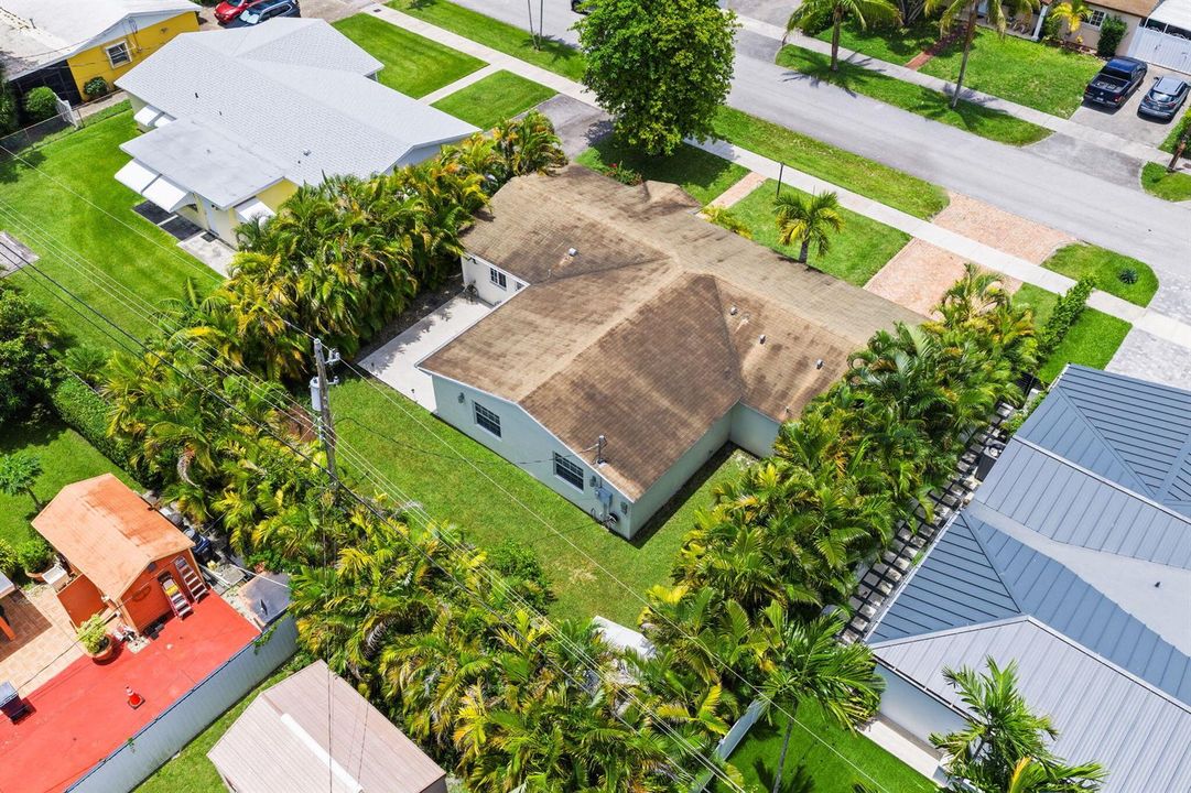 31-web-or-mls-1035-sw-100th-ct