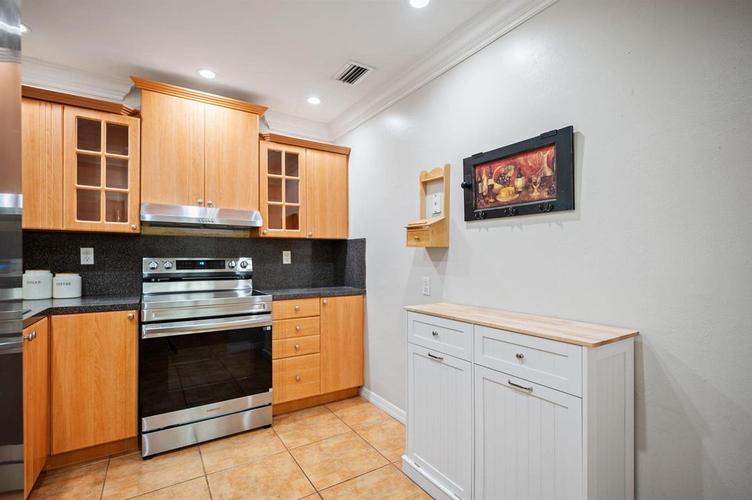 12-web-or-mls-1035-sw-100th-ct