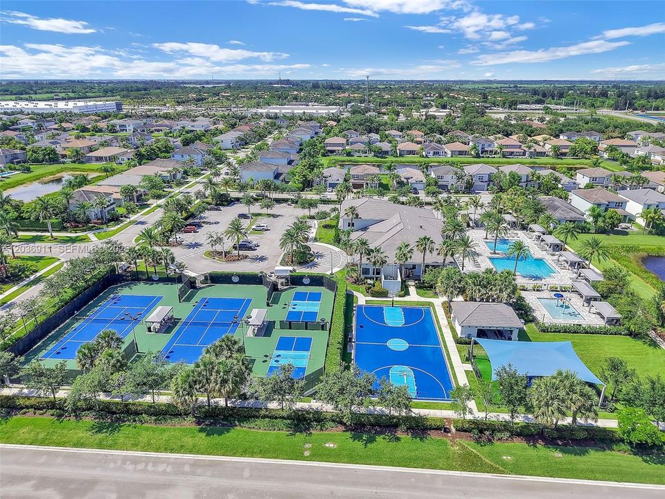 For Rent: $8,100 (4 beds, 3 baths, 2305 Square Feet)