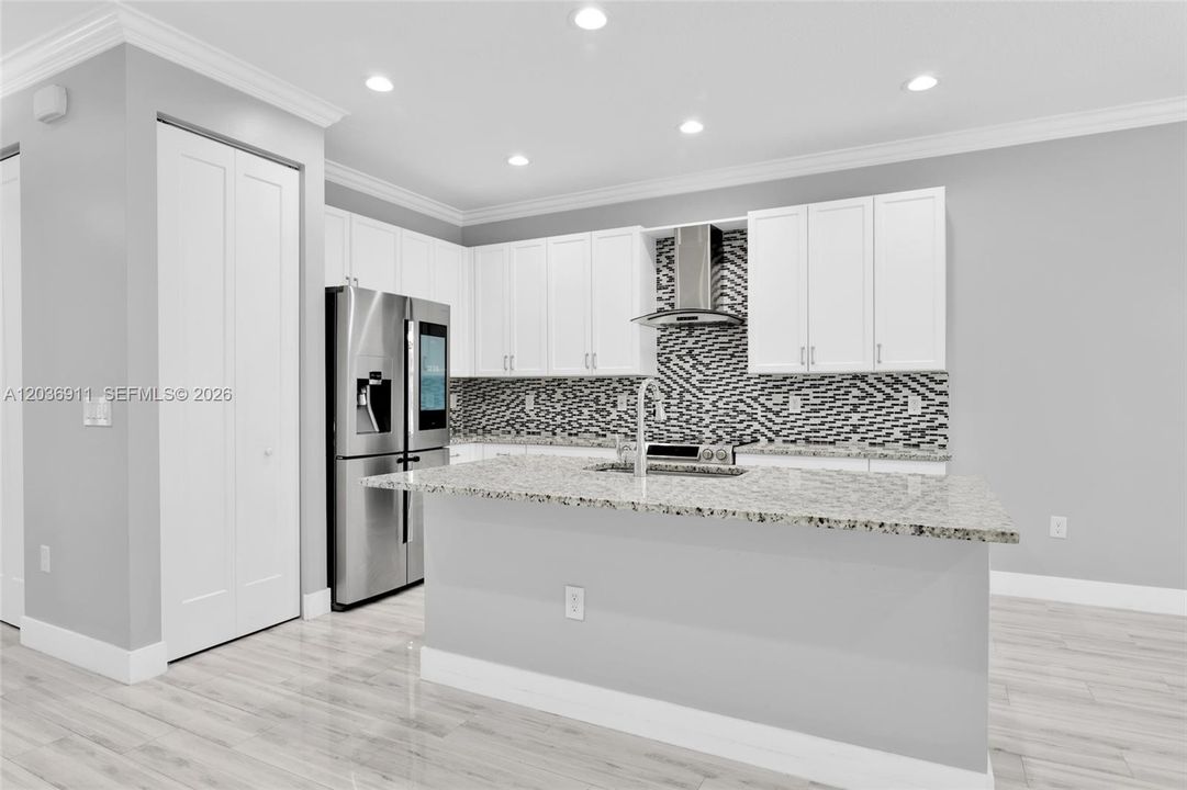 For Rent: $8,100 (4 beds, 3 baths, 2305 Square Feet)