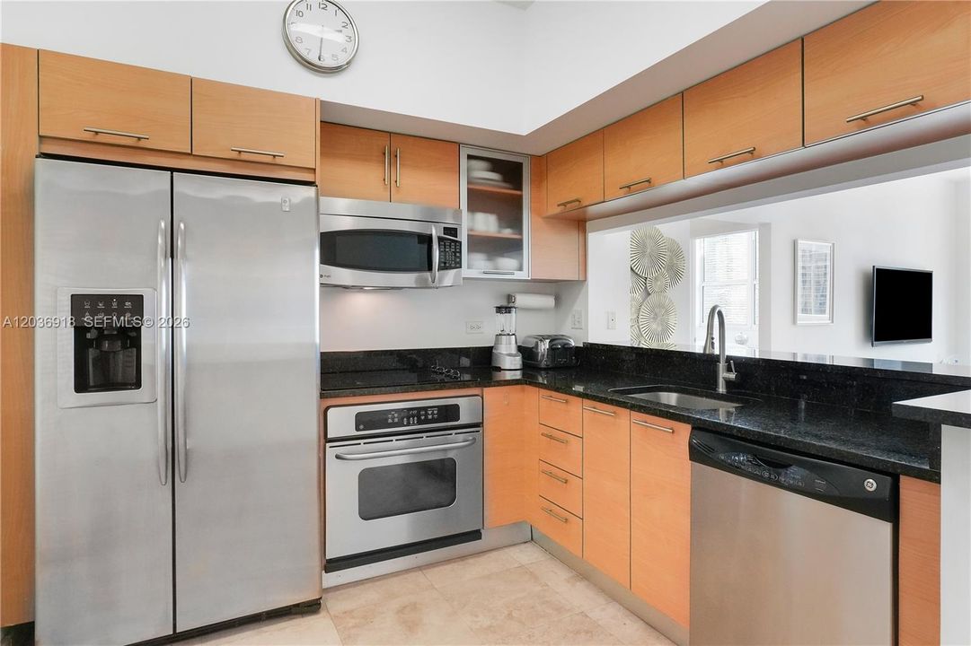 For Rent: $5,900 (3 beds, 2 baths, 1419 Square Feet)