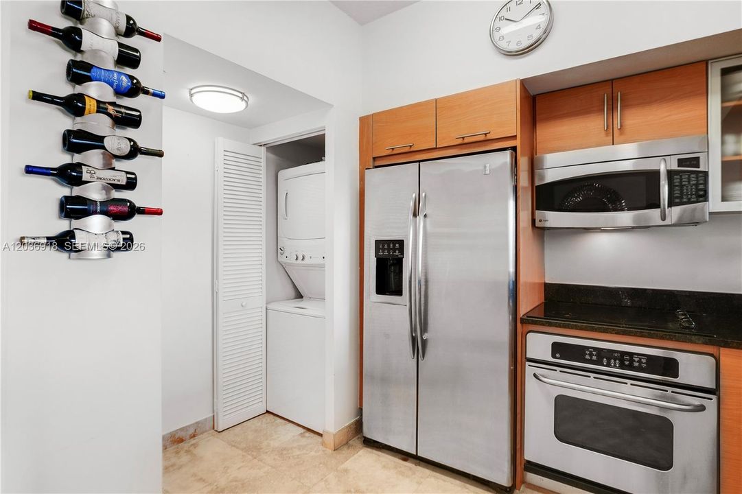 For Rent: $5,900 (3 beds, 2 baths, 1419 Square Feet)