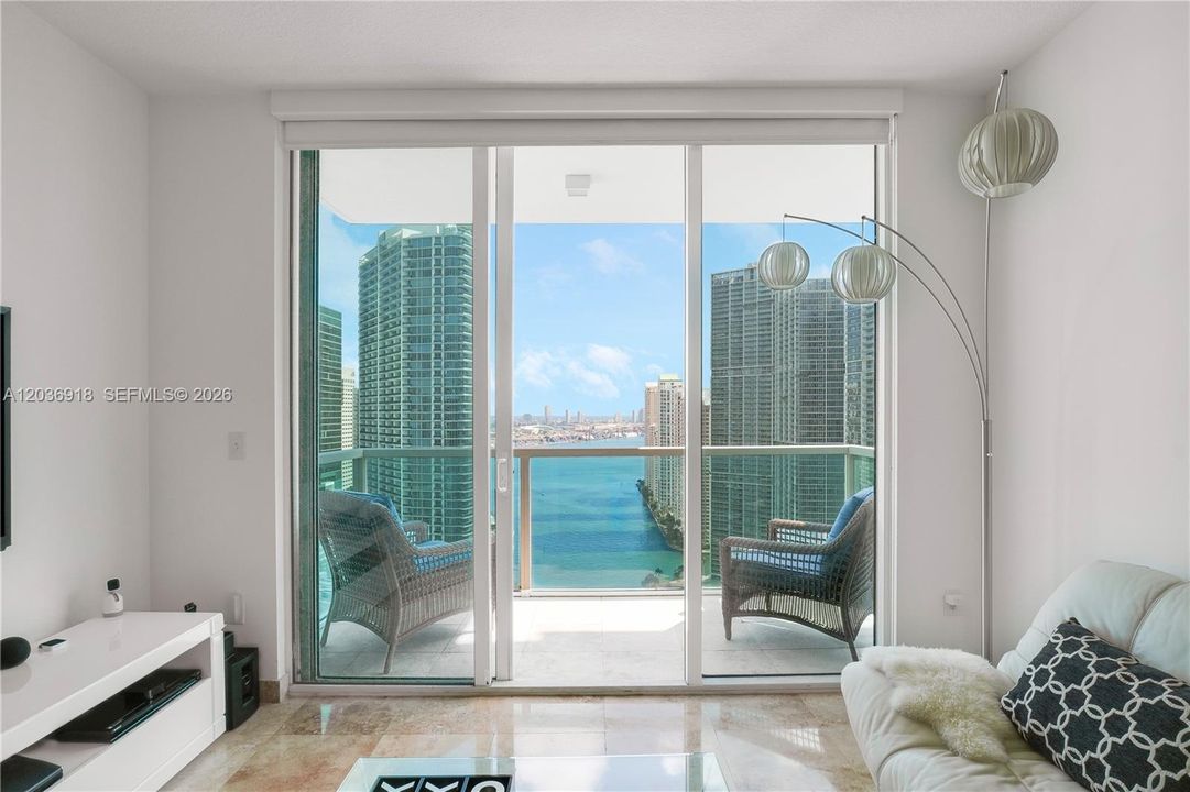 For Rent: $5,900 (3 beds, 2 baths, 1419 Square Feet)