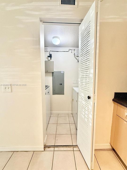 В аренду: $1,850 (1 спален, 1 ванн, 760 Квадратных фут)