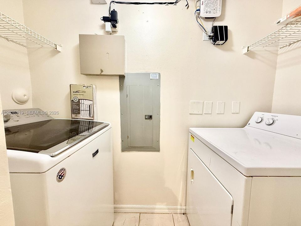 В аренду: $1,850 (1 спален, 1 ванн, 760 Квадратных фут)
