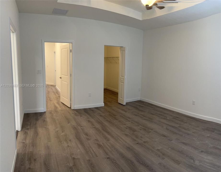 For Rent: $2,800 (3 beds, 2 baths, 1827 Square Feet)