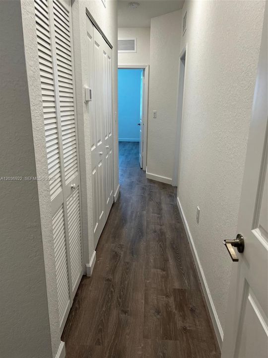 For Rent: $2,800 (3 beds, 2 baths, 1827 Square Feet)