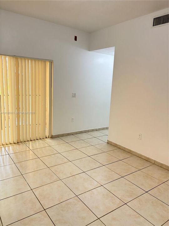 For Rent: $2,650 (3 beds, 2 baths, 1109 Square Feet)
