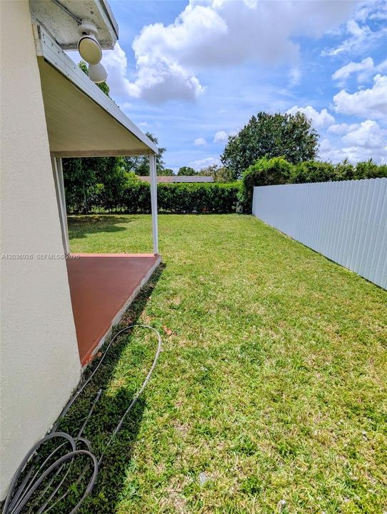 For Rent: $3,300 (3 beds, 2 baths, 1296 Square Feet)