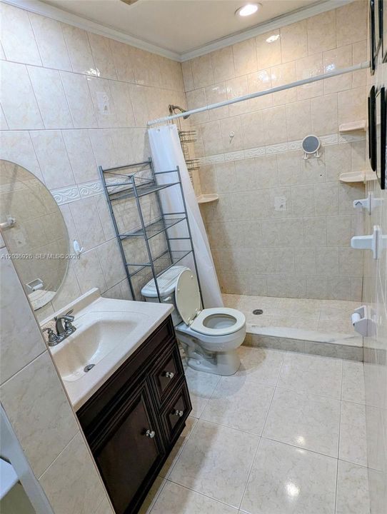 For Rent: $3,300 (3 beds, 2 baths, 1296 Square Feet)