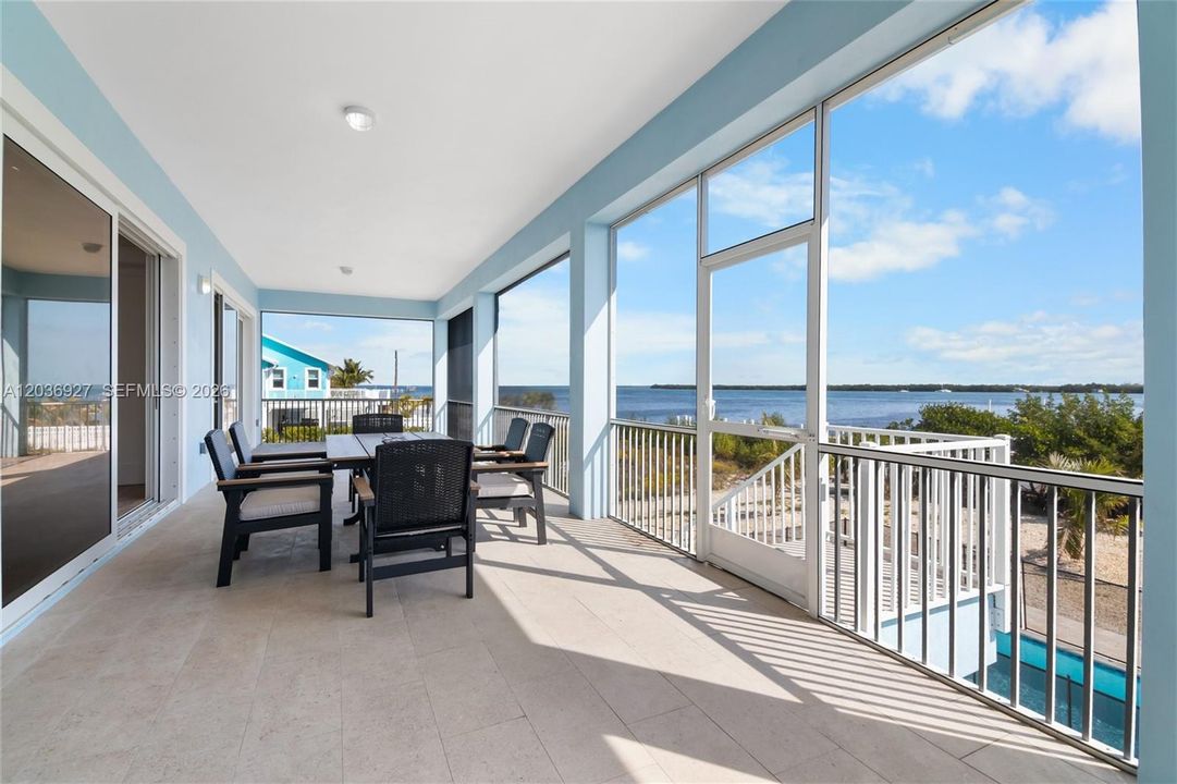For Sale: $2,300,000 (4 beds, 3 baths, 2400 Square Feet)