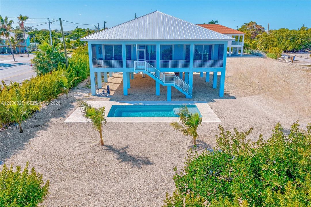 For Sale: $2,300,000 (4 beds, 3 baths, 2400 Square Feet)