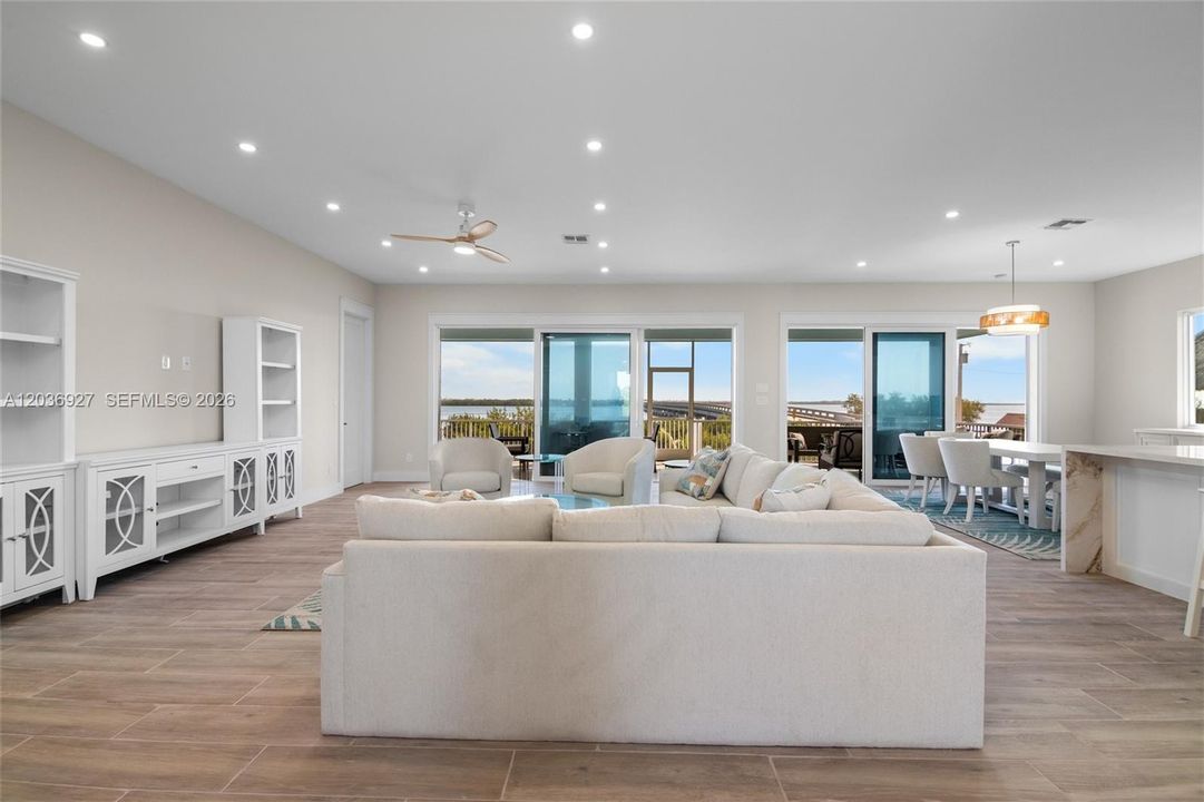 For Sale: $2,300,000 (4 beds, 3 baths, 2400 Square Feet)