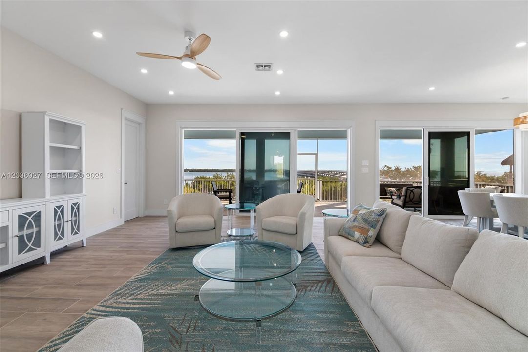 For Sale: $2,300,000 (4 beds, 3 baths, 2400 Square Feet)