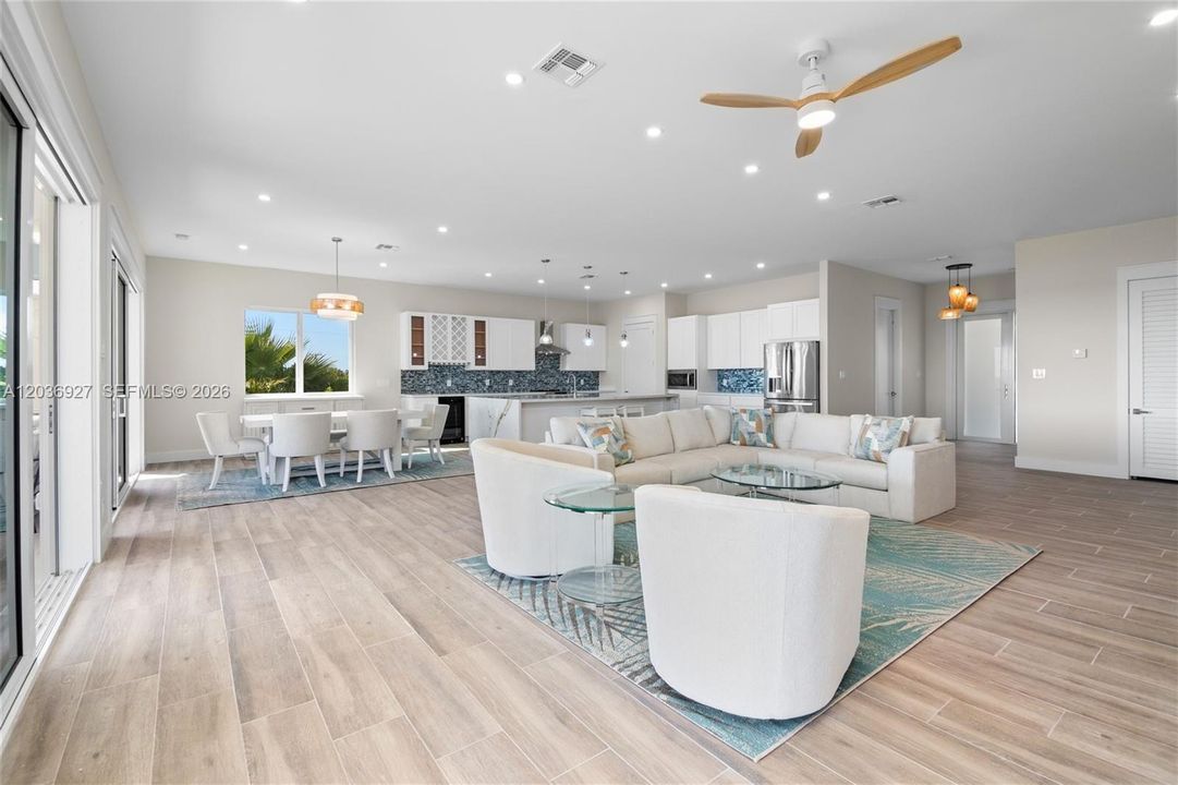 For Sale: $2,300,000 (4 beds, 3 baths, 2400 Square Feet)