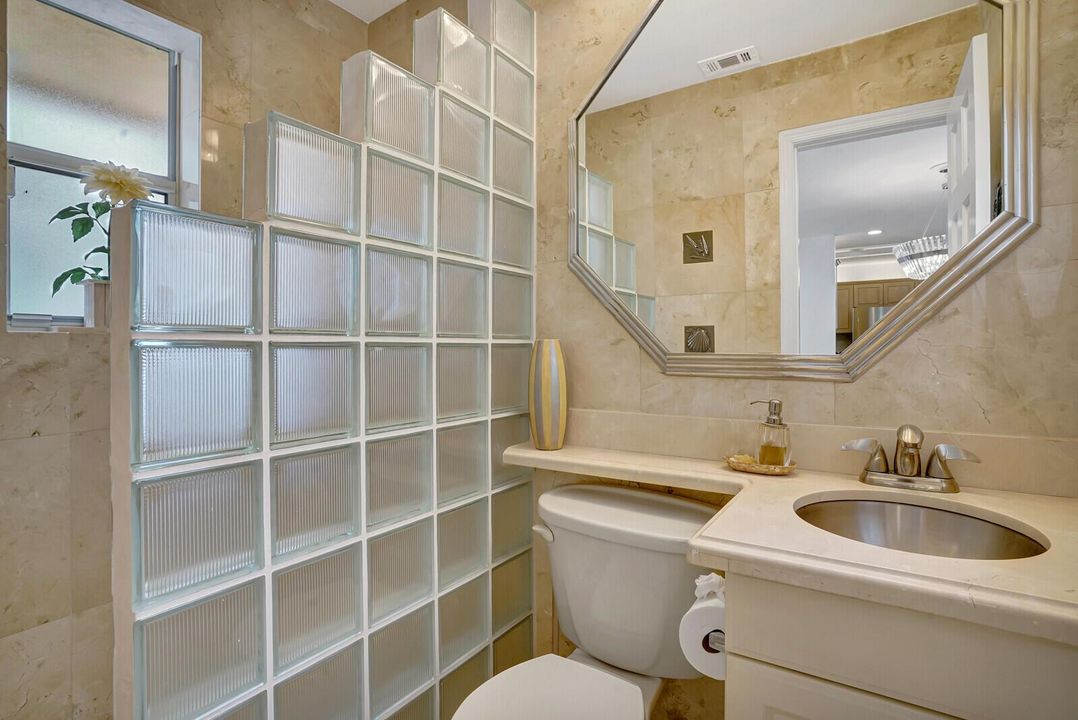 1st Floor Bathroom