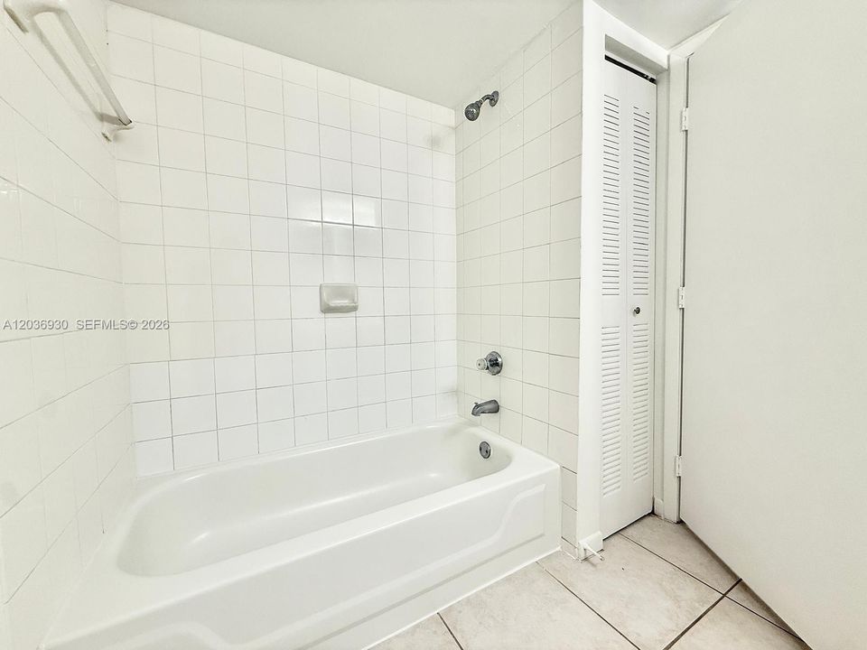 В аренду: $1,800 (1 спален, 1 ванн, 676 Квадратных фут)