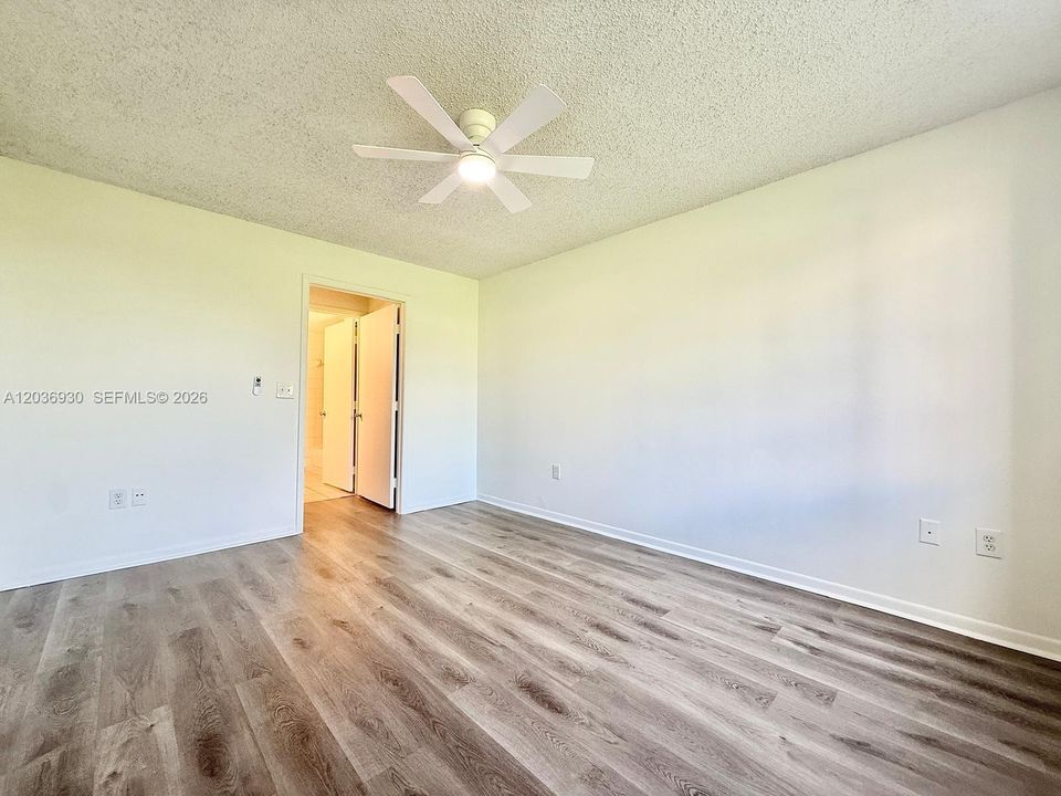 В аренду: $1,800 (1 спален, 1 ванн, 676 Квадратных фут)