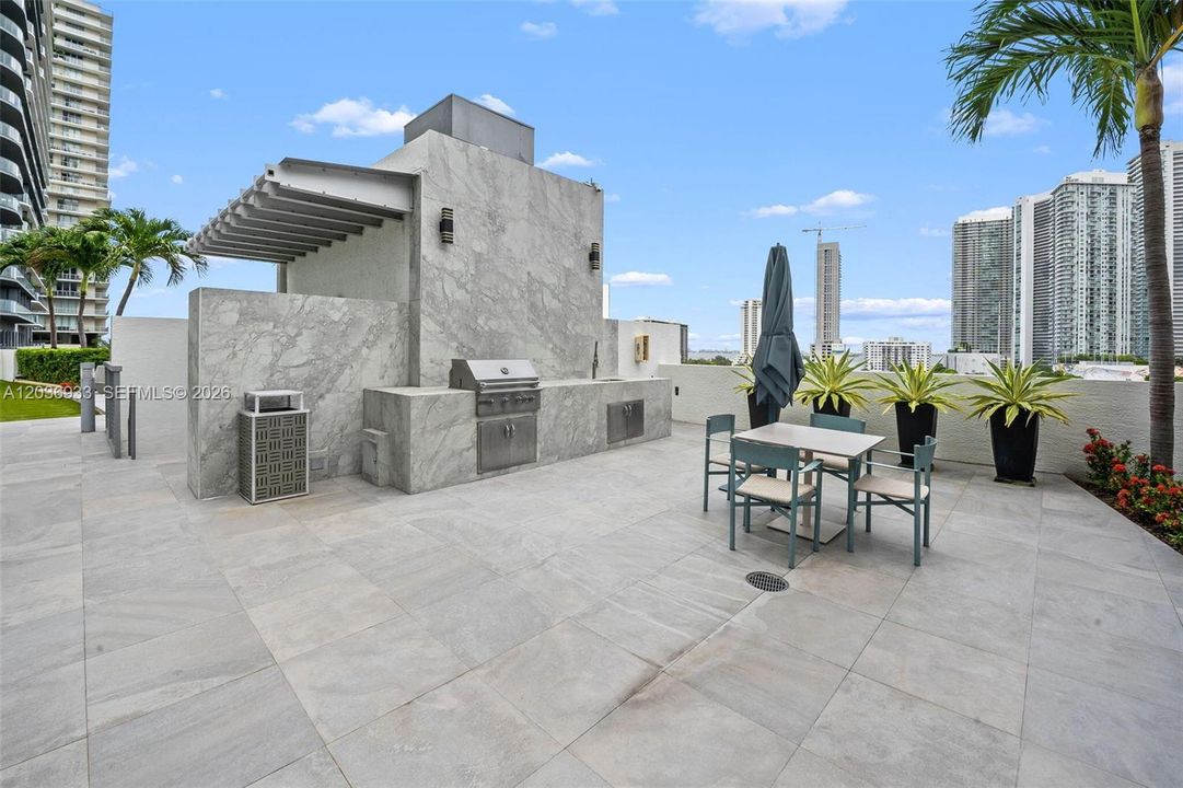 For Sale: $749,000 (2 beds, 2 baths, 1263 Square Feet)