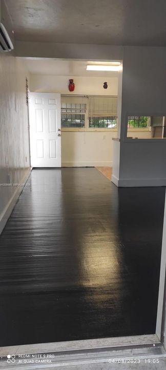 For Sale: $418,000 (2 beds, 1 baths, 768 Square Feet)