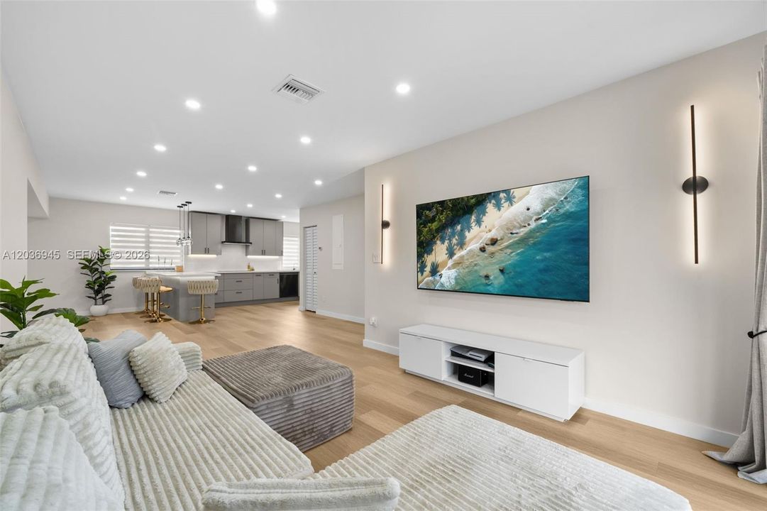 For Sale: $1,499,000 (4 beds, 3 baths, 1330 Square Feet)