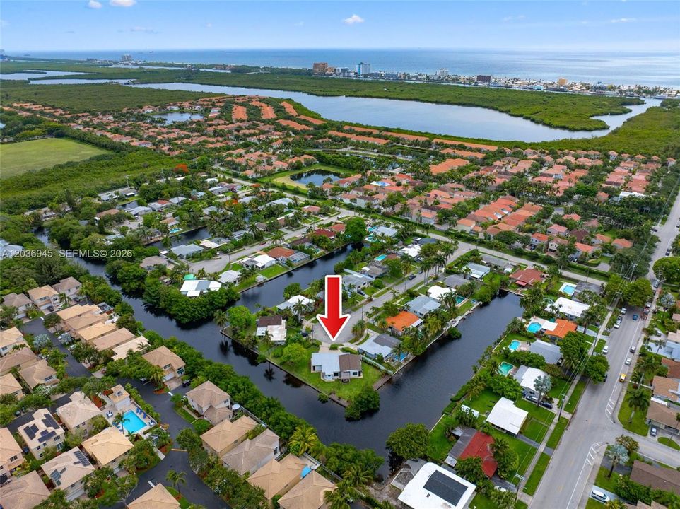 For Sale: $1,499,000 (4 beds, 3 baths, 1330 Square Feet)