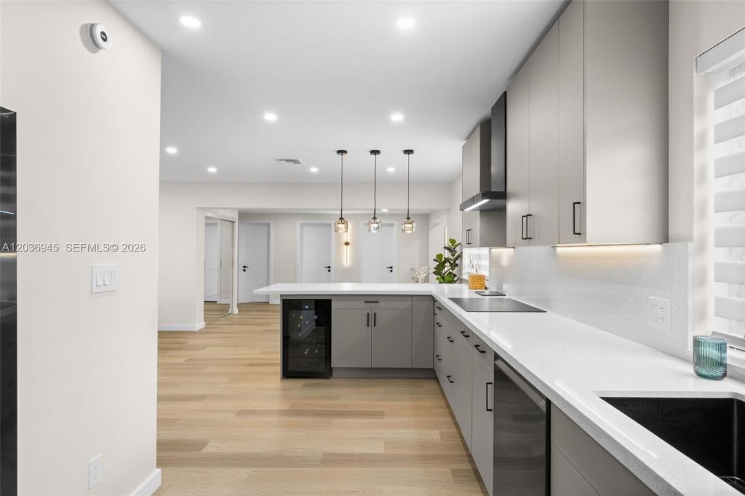 For Sale: $1,499,000 (4 beds, 3 baths, 1330 Square Feet)