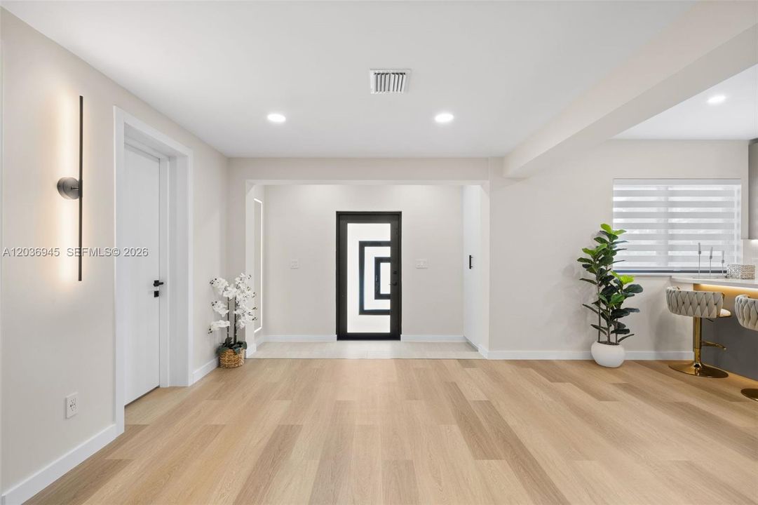 For Sale: $1,499,000 (4 beds, 3 baths, 1330 Square Feet)