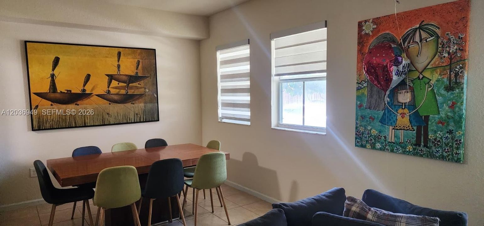 For Rent: $2,700 (3 beds, 2 baths, 1207 Square Feet)
