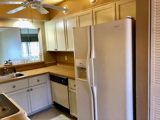 7844 WILLOW KITCHEN