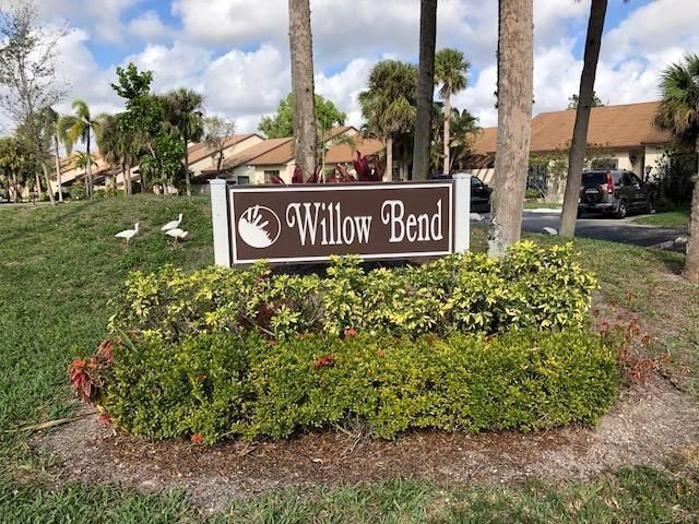 willow bend sign