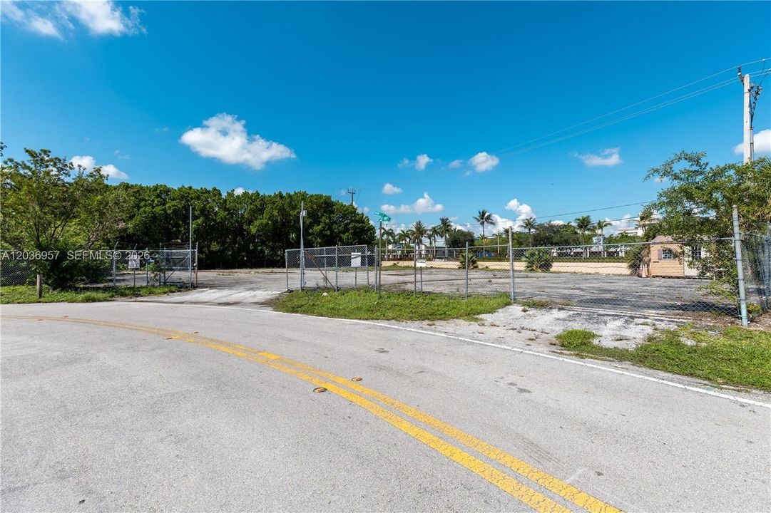 For Sale: $319,000 (0.16 acres)