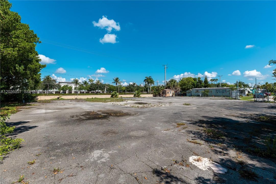 For Sale: $319,000 (0.16 acres)