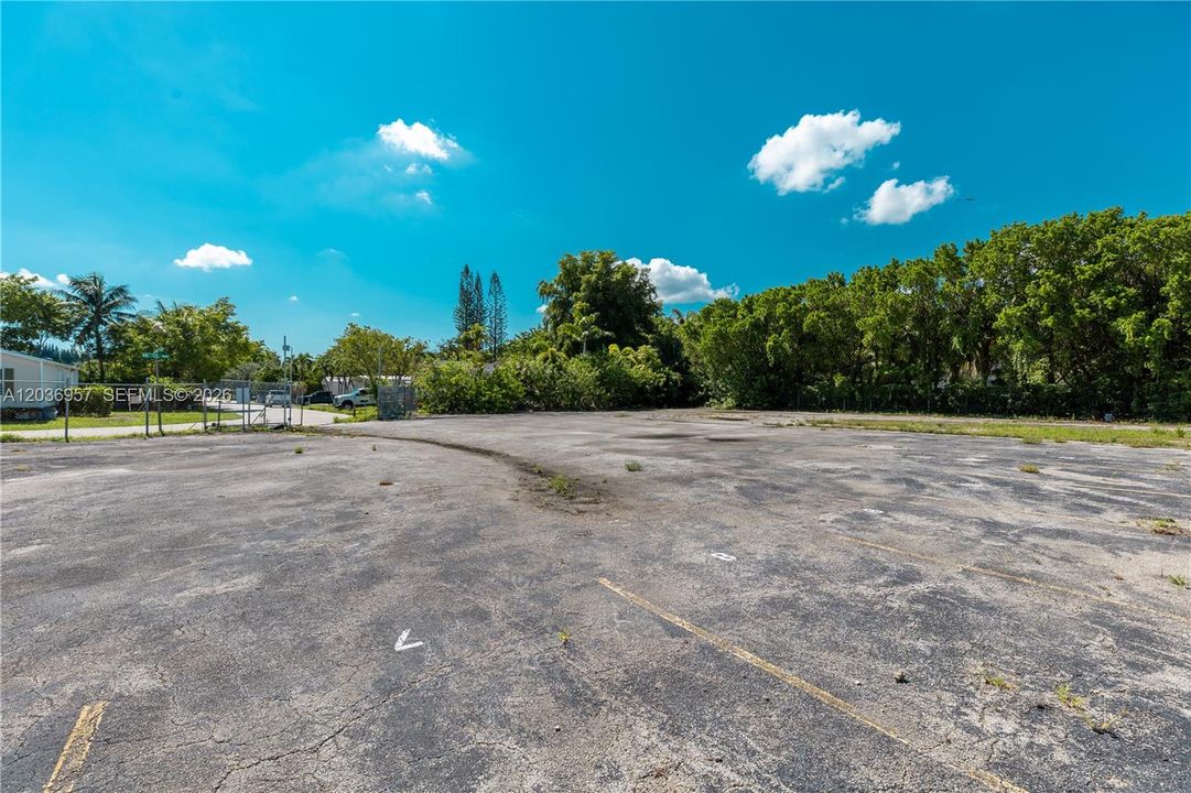 For Sale: $319,000 (0.16 acres)