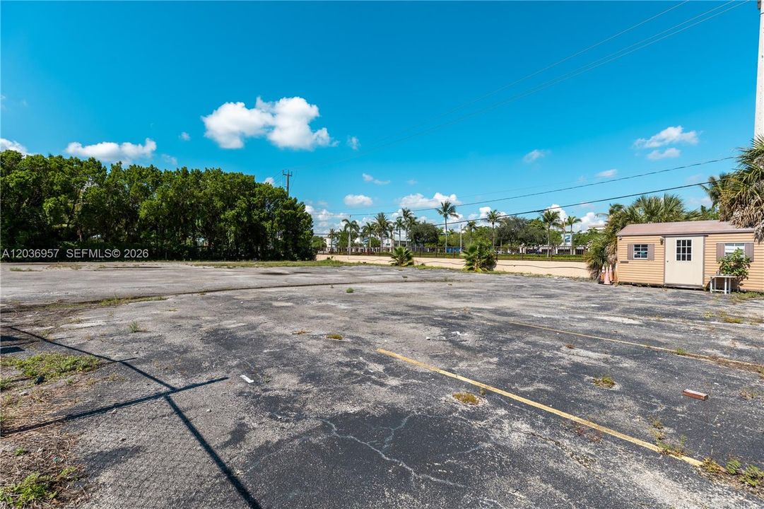For Sale: $319,000 (0.16 acres)