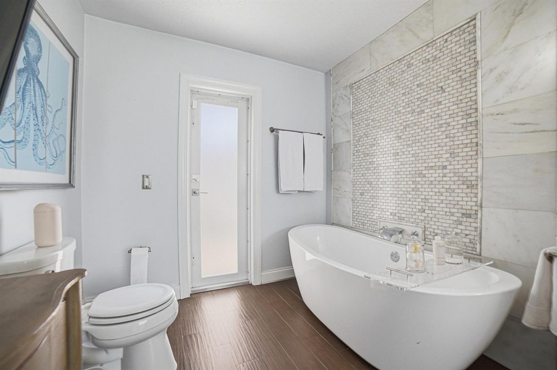 Bedroom1-Bathroom-B
