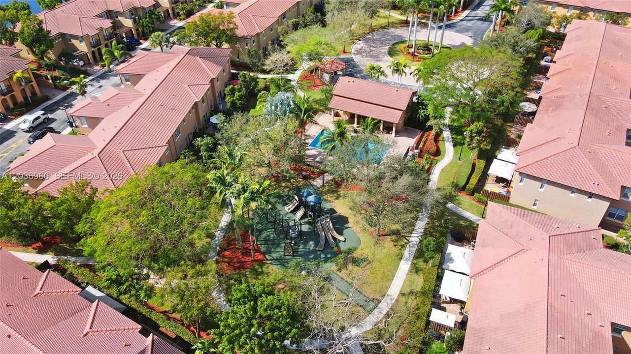 En Renta: $3,500 (3 camas, 3 baños, 2006 Pies cuadrados)